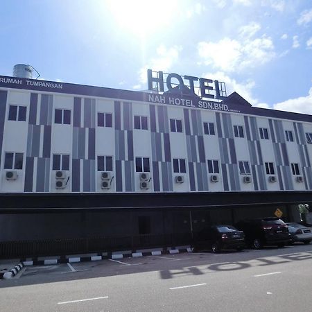 Nah Hotel Skudai Exterior photo